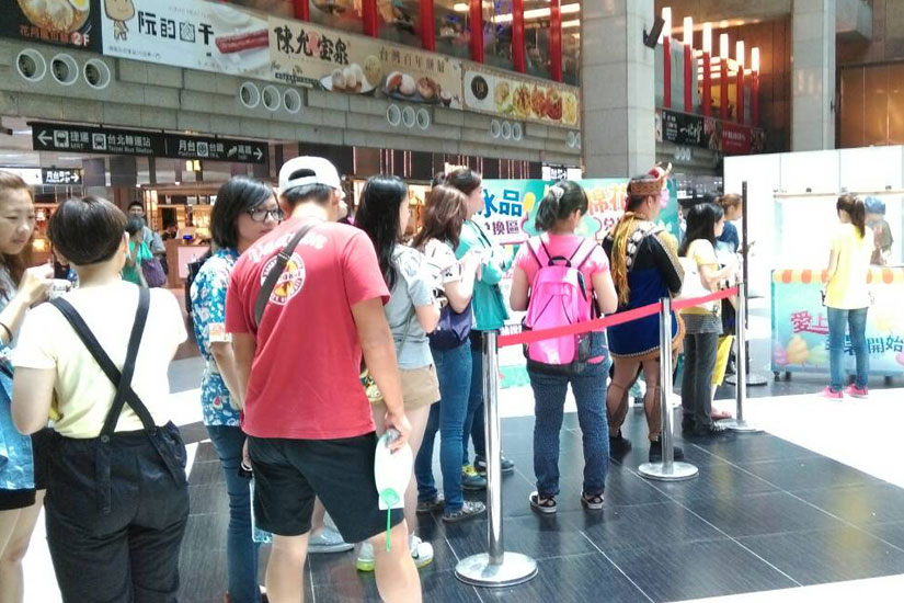 �x�_���[�����x�W�n�ֶ�O�̷|